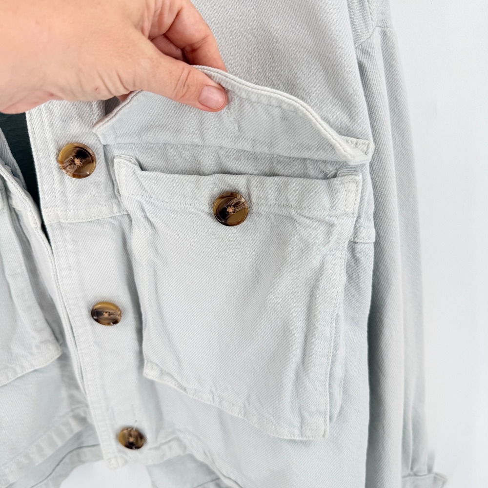 Zara Denim Jacket Light Gray Medium Cropped Utility Button Front‎ Shacket - Picture 4 of 6